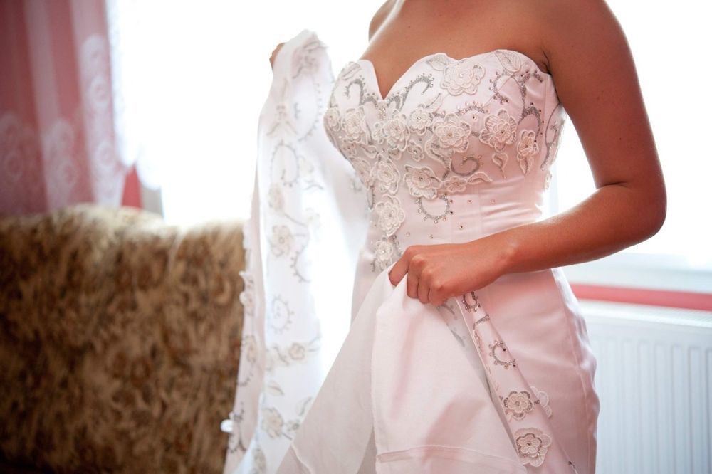 rochie mireasa superba M