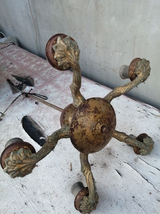 Бронзовая люстра послевоенных лет