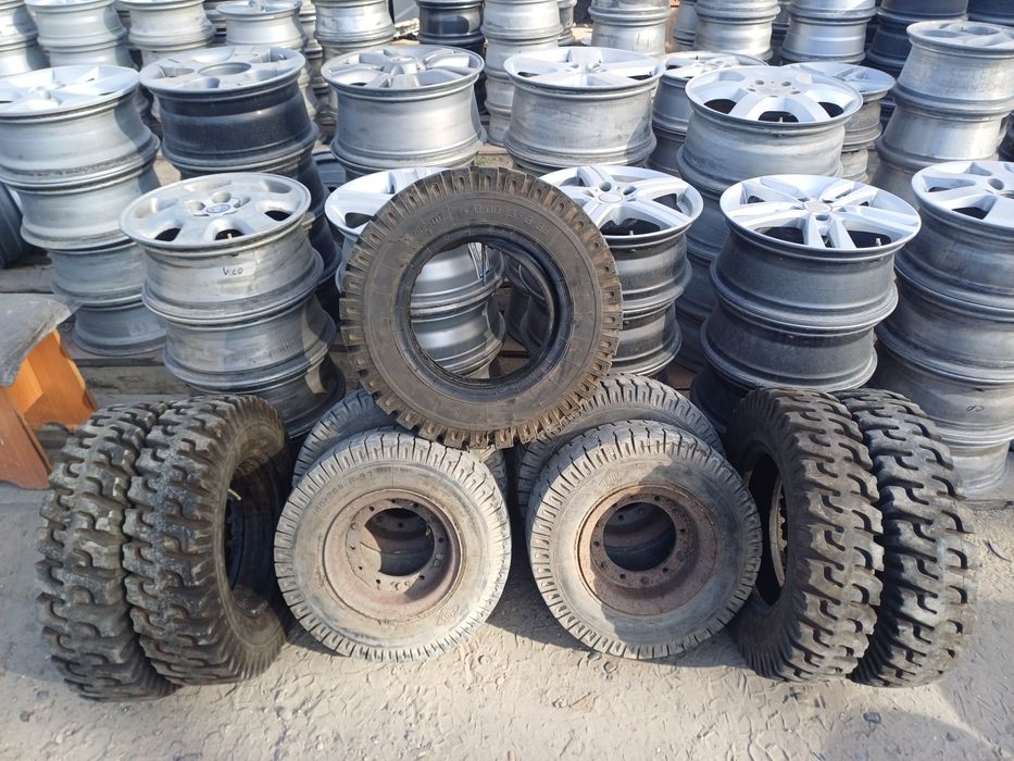 Продам шины для автокара на подгрузчик