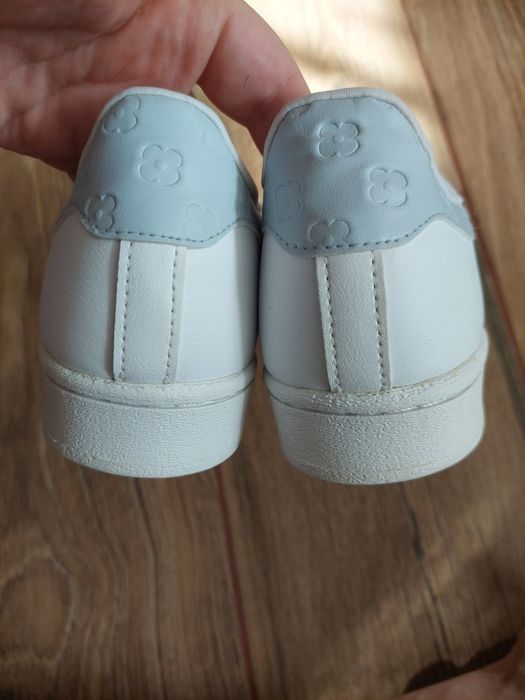 Adidasi superstar 37 și 1/3