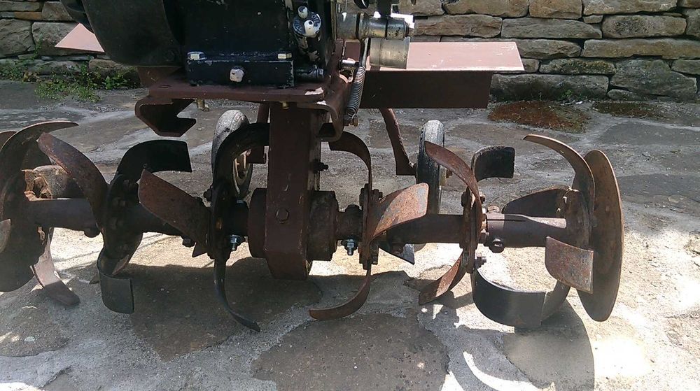 Българска мотофреза Болгар МБ5