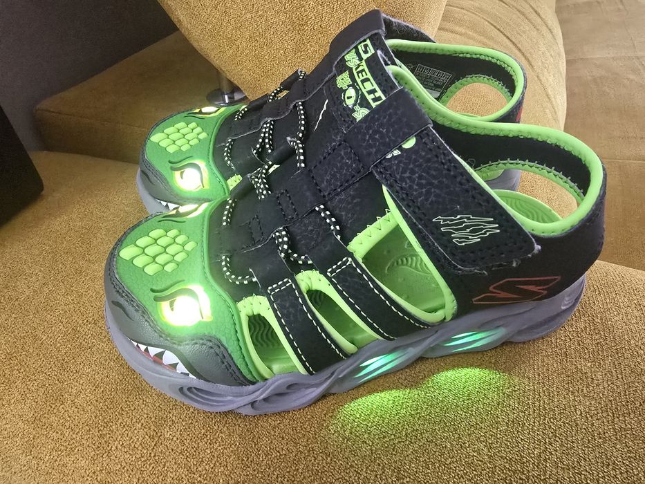 Сандали Skechers
