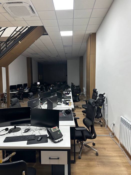 Продаётся Евро Офис 244кв.м ул.Амир Темур ор.ЖК Казакстан Юнусабадский