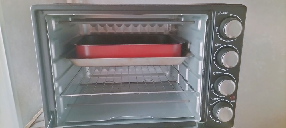 Духовой шкаф в отличном состоянии