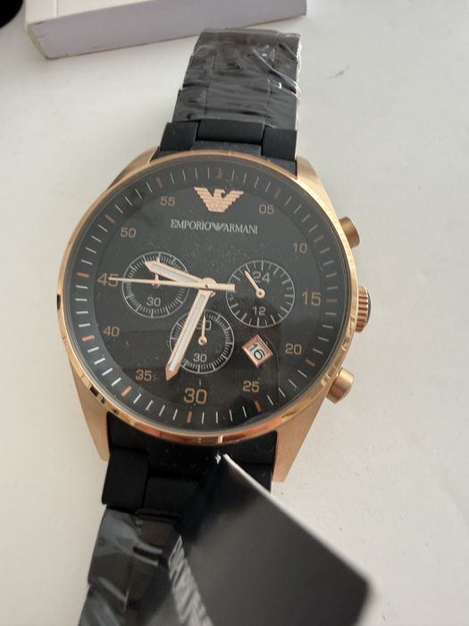 Ceas Armani  barbatesc nou,original