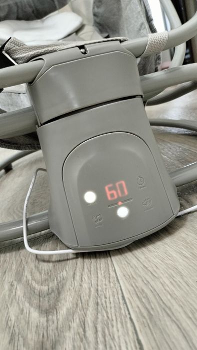 Продам шезлонг новый