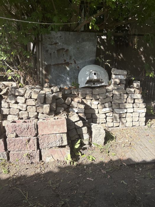 Кирпичи бесплатно