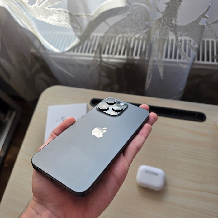 iPhone 15 Pro Max 256GB Neverlocked 10/10