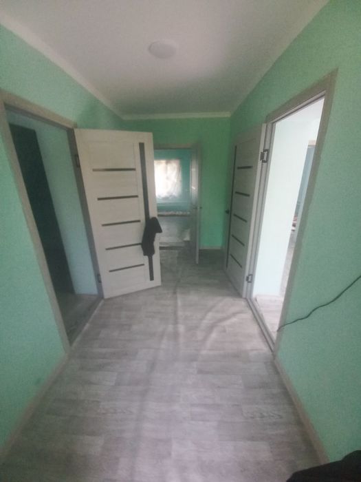 Срочно ховли сотилади 4 хона