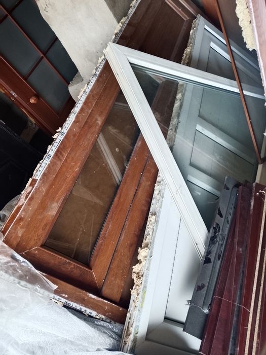 Продам пластиковые двери