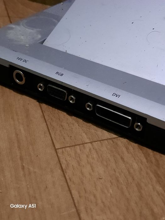 Монитор Samsung SyncMaster 152T