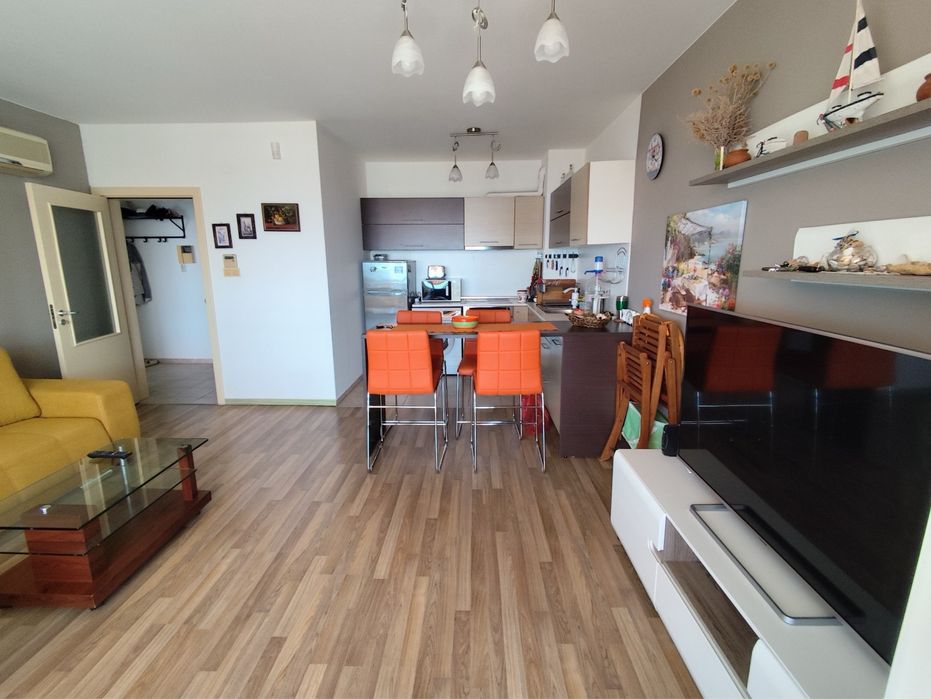 Дава се под наем Двустаен апартамент в Каварна - 75 кв.м за 81.6 € - Снимка #3