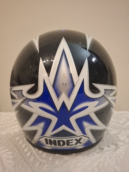 Продавам каска "INDEX" заедно с очила. Размер XL