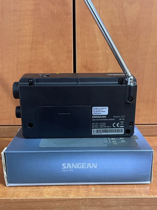 Radio portabil Sangean SR-36B