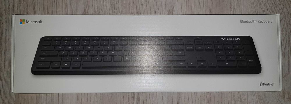 Microsoft Bluetooth клавиатура - US layout НОВА.