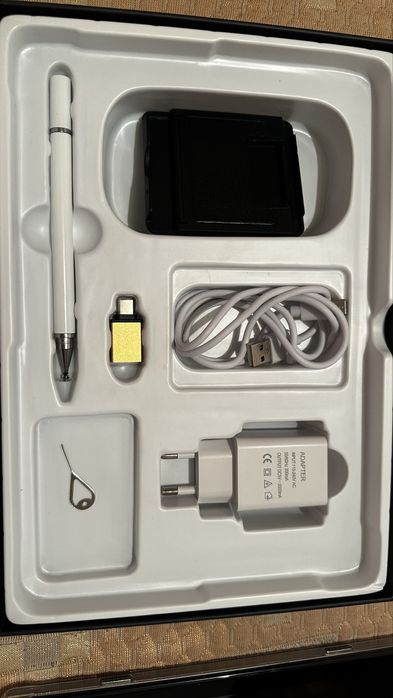 Продается планшет серый