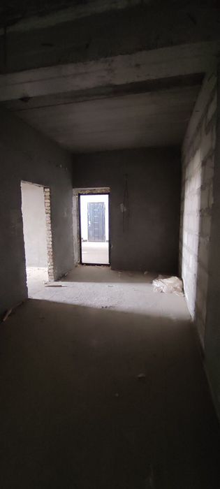 Продается  5-комнатная  квартира елитной доме