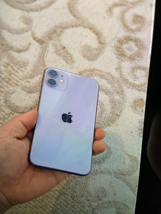 Срочно айфон 11,64г