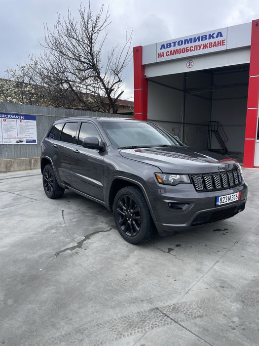 Jeep Grand Cherokee Altitude 4x4