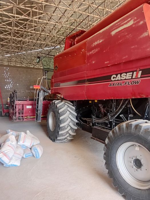 CASE 4088 kombayn 2016yil