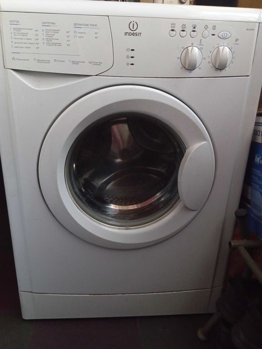 Стиральные машины Indesit WISL 92 и WIUN32
