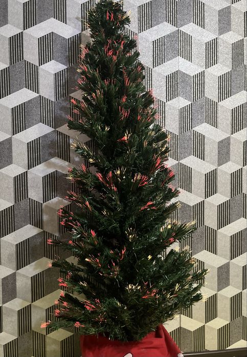 Елка 180 см с встроенной гирляндой