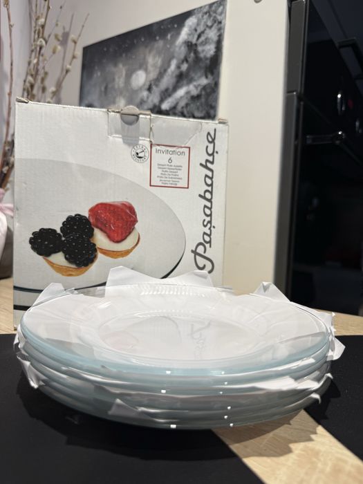 Тарелки для вторых блюд и десертов