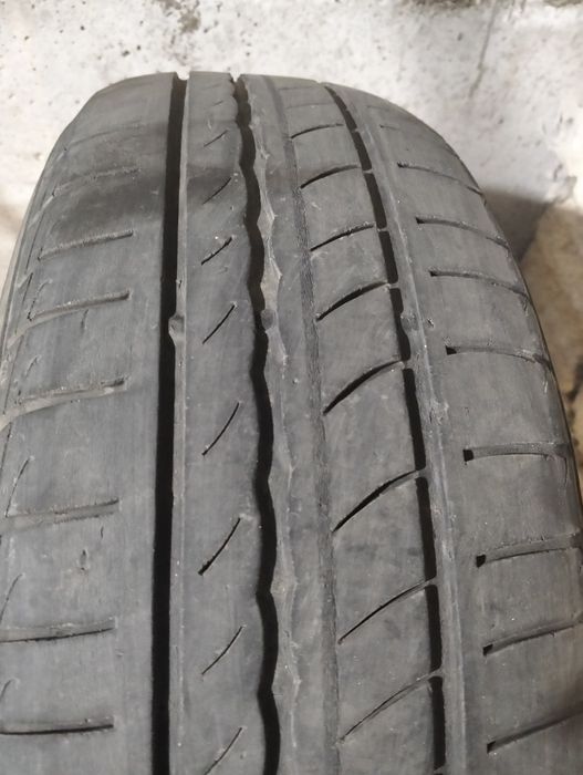 Продам шины на R15