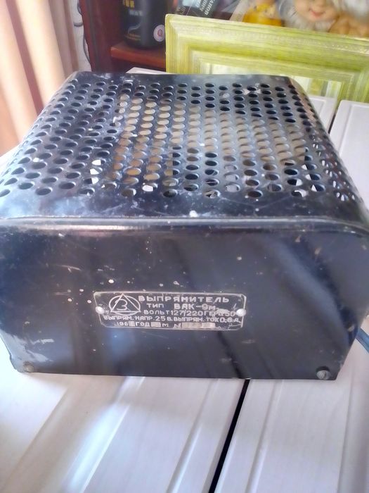 Трансформатор.Ревизионный люк железо.