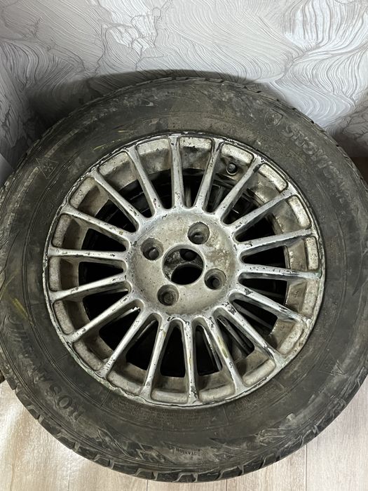 Продам 2 титанки R14