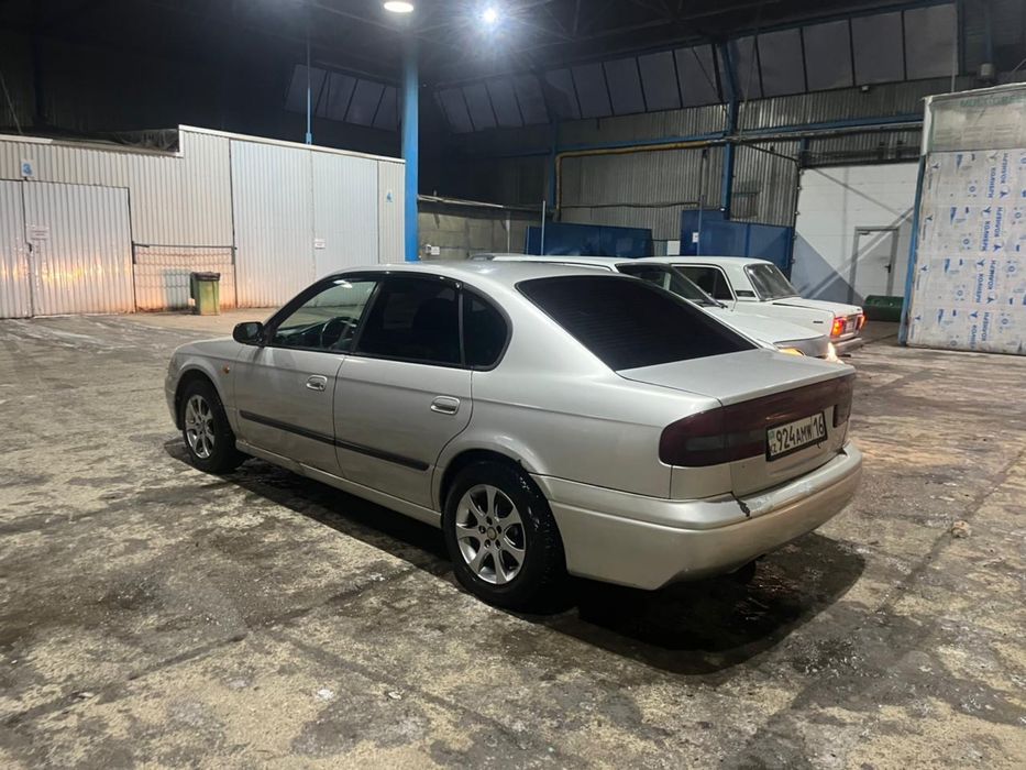 Subaru legacy 1999 4 wd