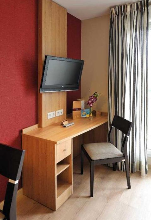 Дава се под наем Едностаен апартамент в Пловдив, Център - 27 кв.м за 107.1 € - Снимка #3