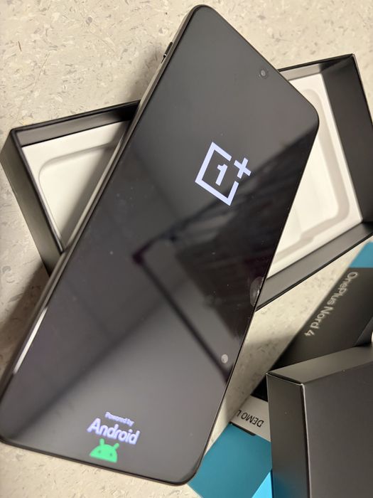 OnePlus Nord 4 512 GB 16 GB Ram (impecabil)
