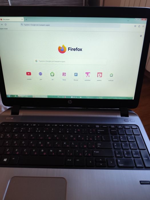 Продавам лаптоп HP