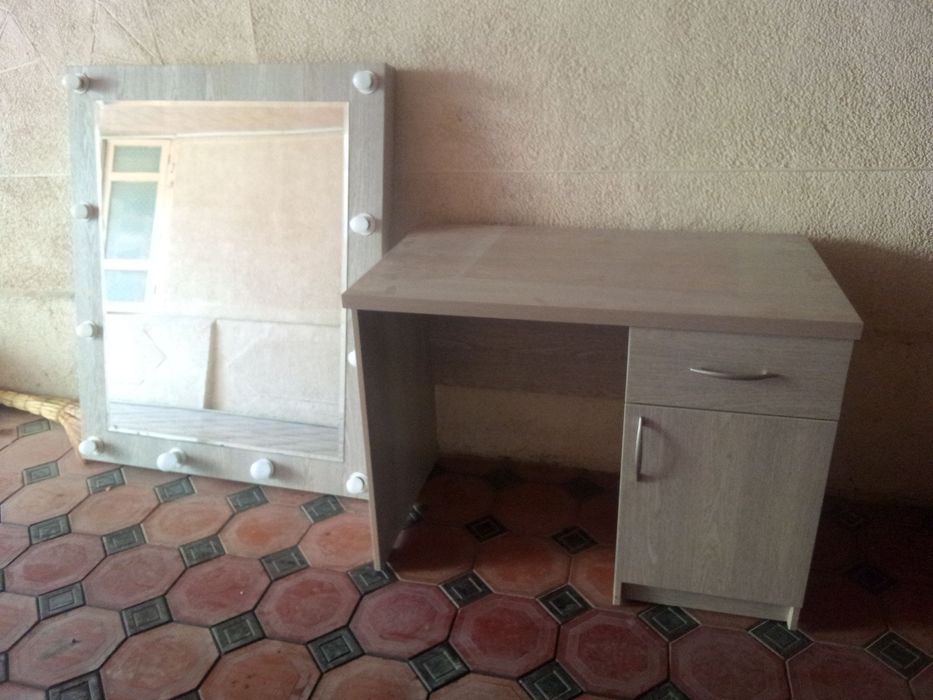 салон учун турмо