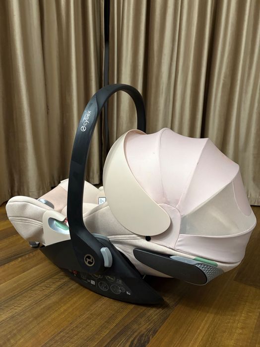 Vând scoică auto Cybex Platinum Cloud T plus