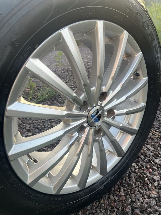 Продам Диски r17 Разболтовка 5x114.3.