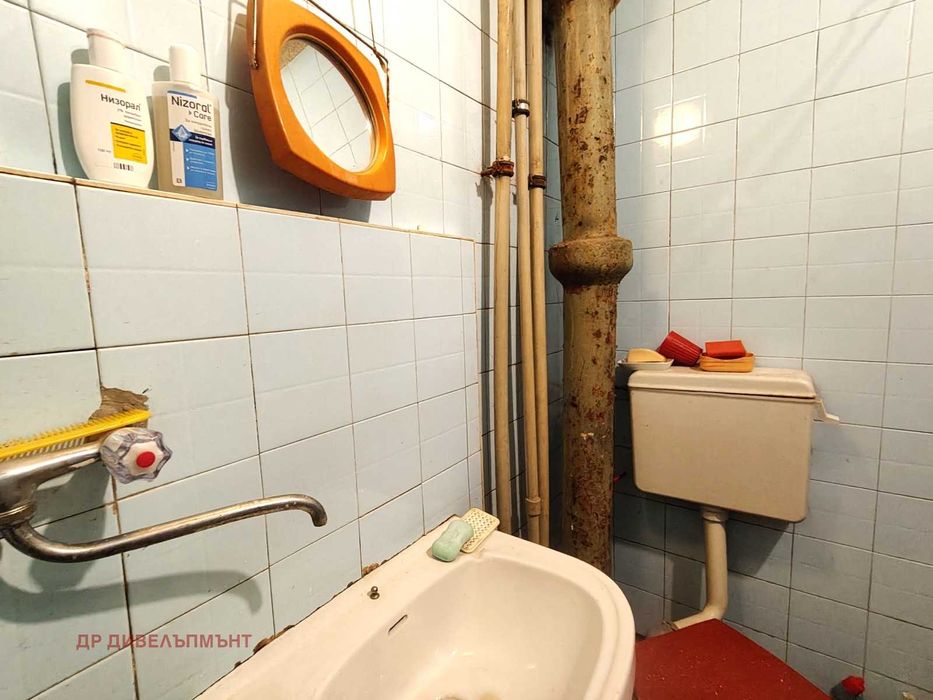 Продава се Двустаен апартамент в София, Надежда 4 - 57 кв.м за 1341 €/кв.м - Снимка #7