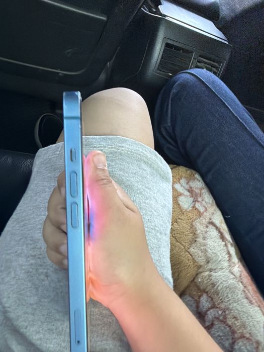 iPhone 13 продается