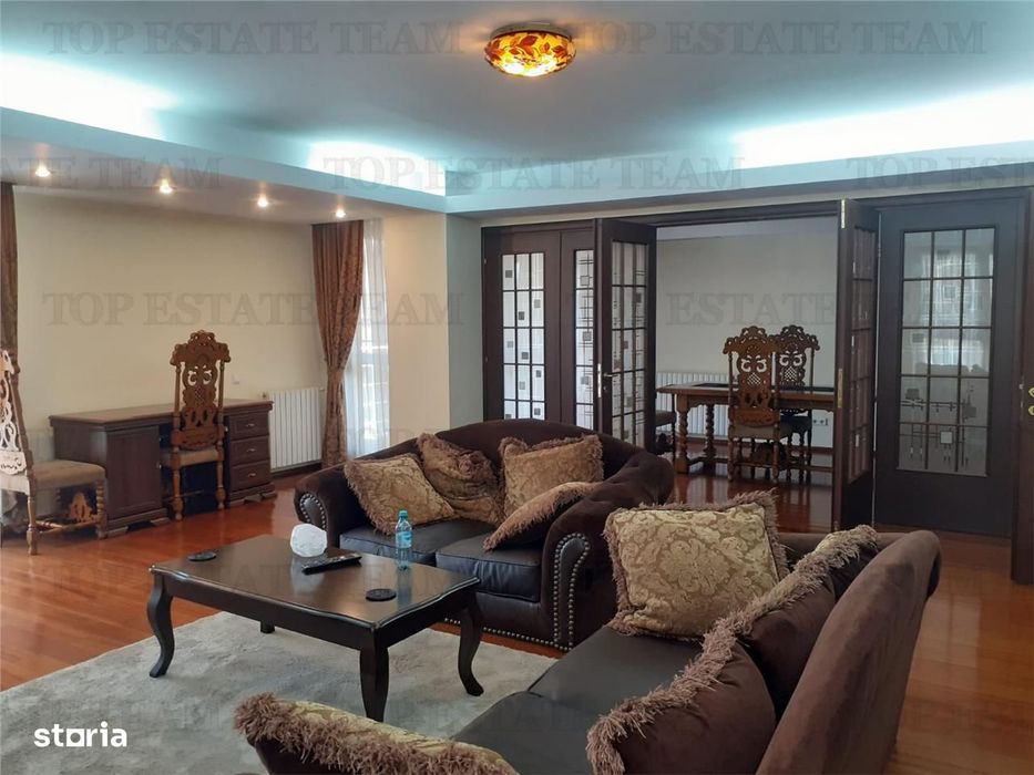 Apartament 4 camere de inchirat, loc de parcare, camera dressing, Doro — fotografia 1