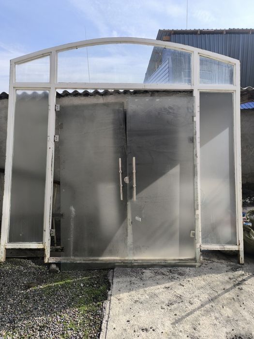 Temir darvaza oynali