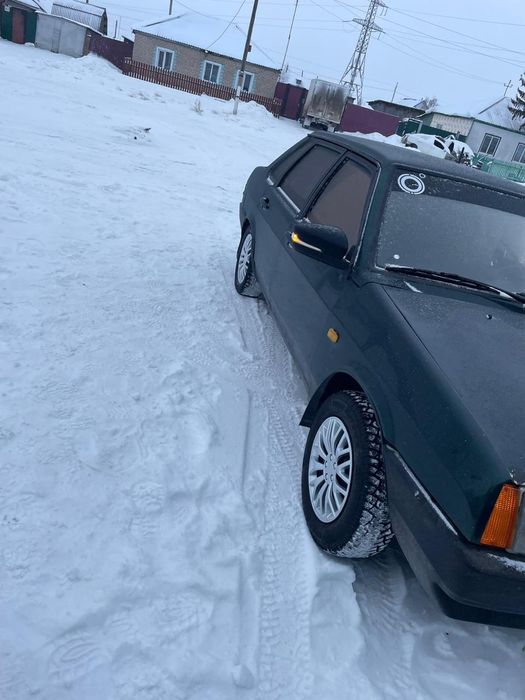 Продам на ходу 21099