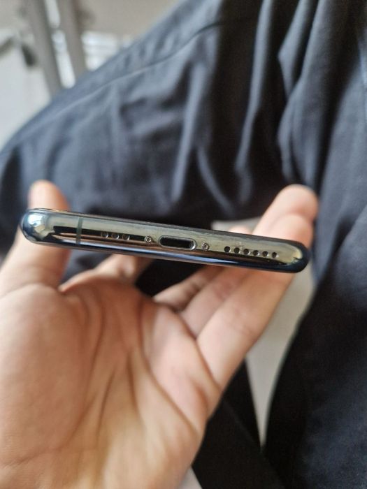 Обменяю айфон 11 про 256гб идеал