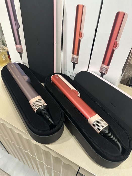 Dyson преса за коса и сешоар 2в1 с луксозна кутия ТОП цена 250€