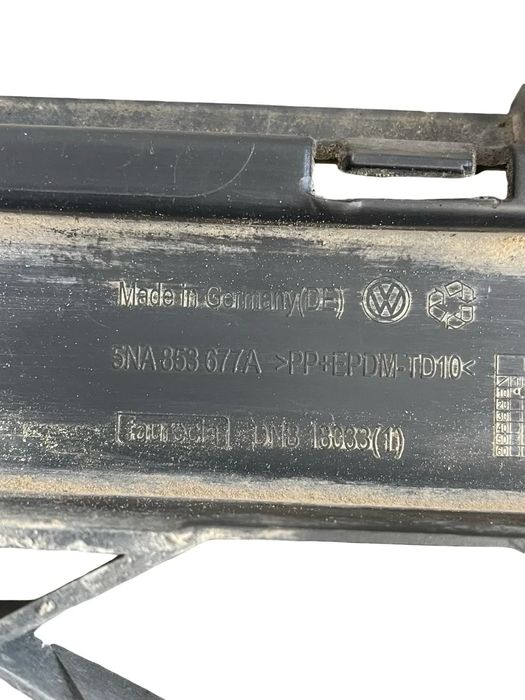 Grila Inferioara Volkswagen Tiguan Ad1 2016 -> 5Na853677A