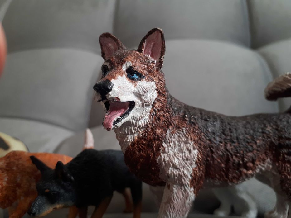 Фигурки schleich, collecta, mojo.