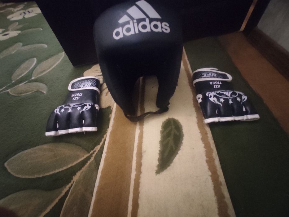 MMA Uchun Shlem va Perchatki