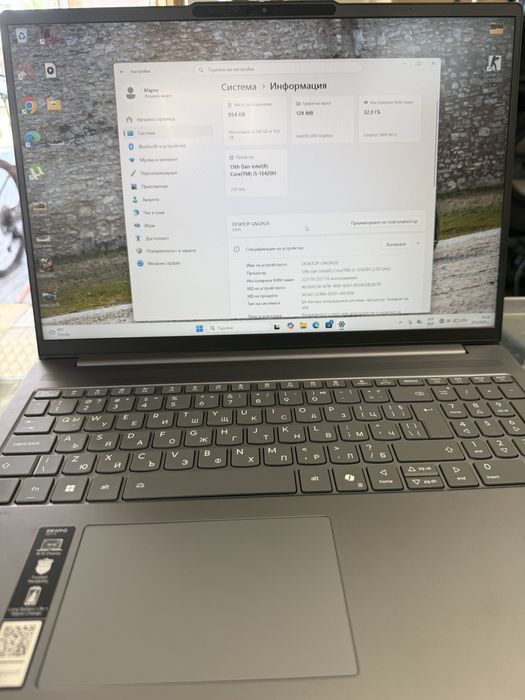 Lenovo ideapad slim 5 16irh10 13th gen i5-13420H 32gb ram Перфектен!