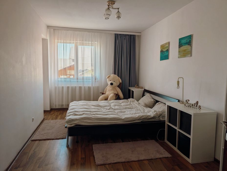 Apartament cu 3 camere de închiriat  pe 2 niveluri, pet friendly
