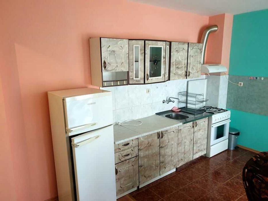 Дава се под наем Двустаен апартамент в Бургас, Възраждане - 60 кв.м за 234.6 € - Снимка #3